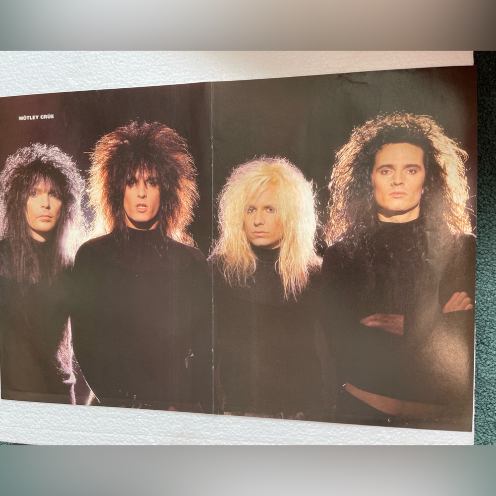 Motley Crue pinup